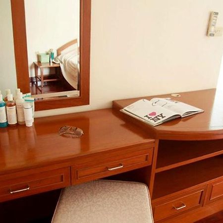 Ritratana Apartment Банкок Стая снимка